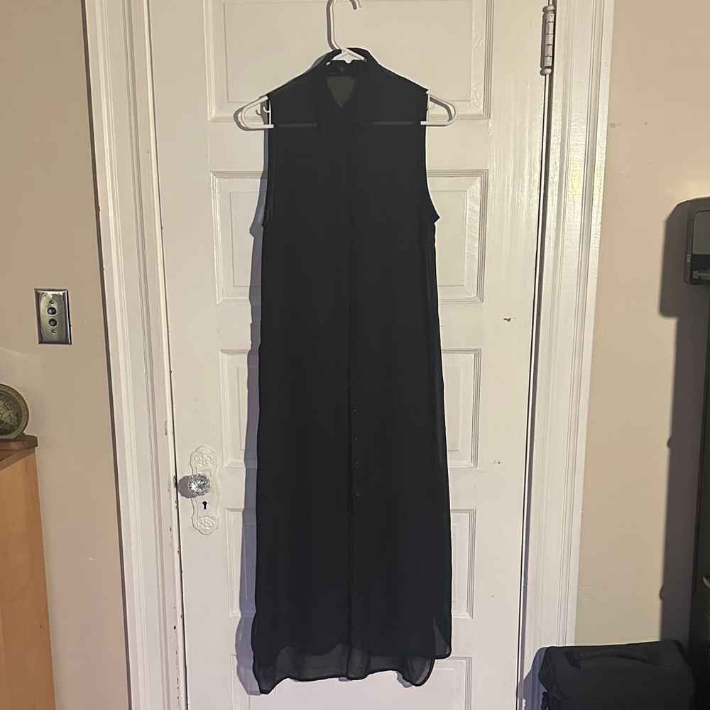 Elegant Black Sheer Sleeveless Button-up Dress